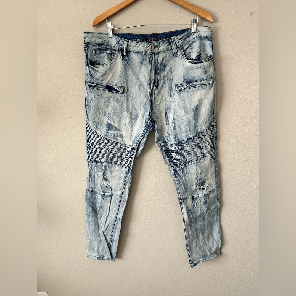 Rue 21 Men’s Distressed Jeans Size 38|32